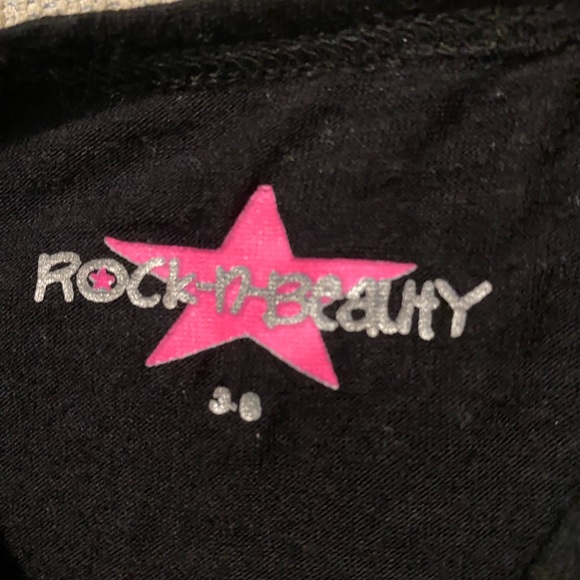 ⭐️HP⭐️Rock-n-Beauty x Random Hearts - Picture 3 of 6